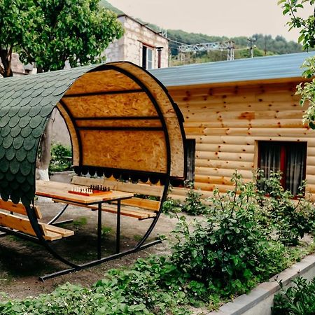 Hayi Tun Guest House Горис Экстерьер фото