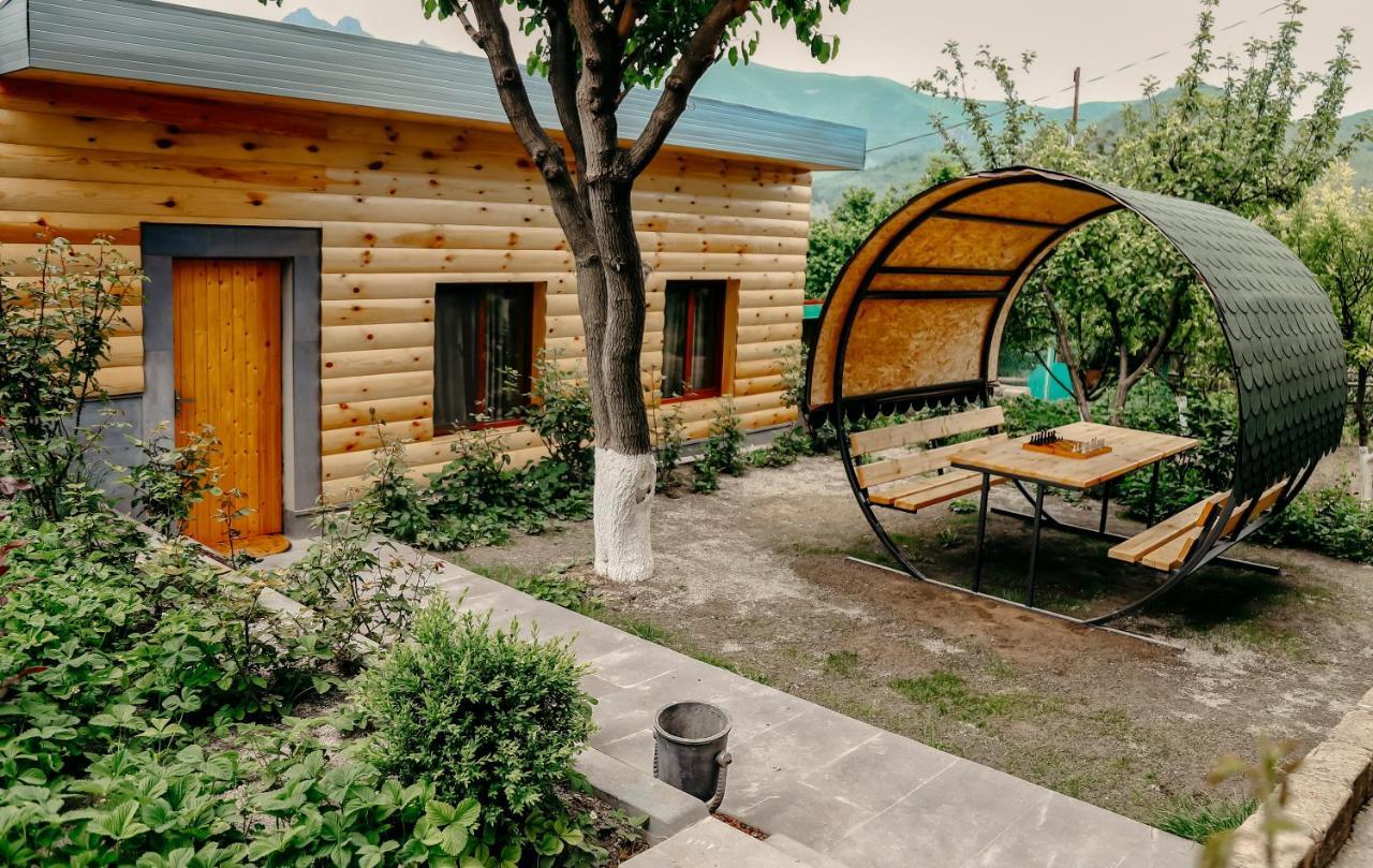 Hayi Tun Guest House Горис Экстерьер фото