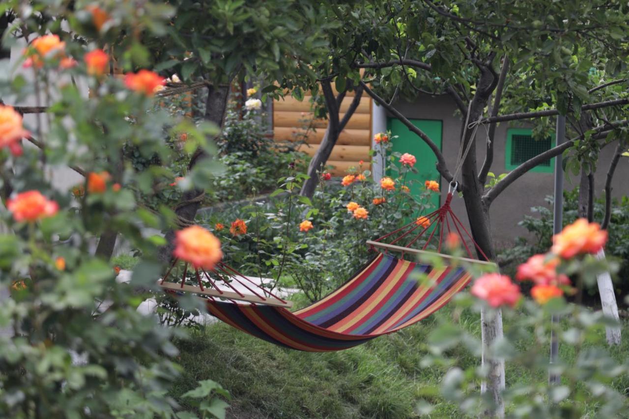 Hayi Tun Guest House Горис Экстерьер фото