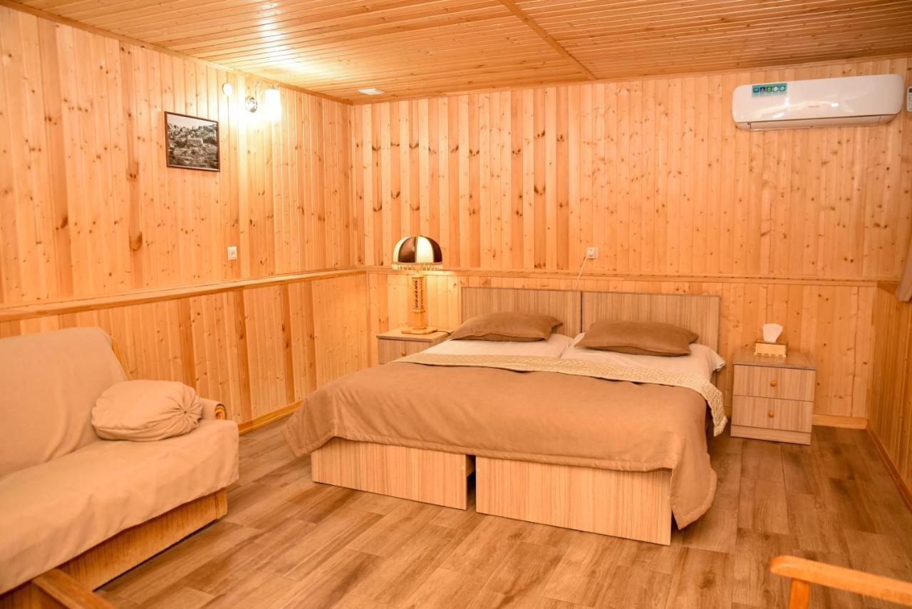 Hayi Tun Guest House Горис Экстерьер фото