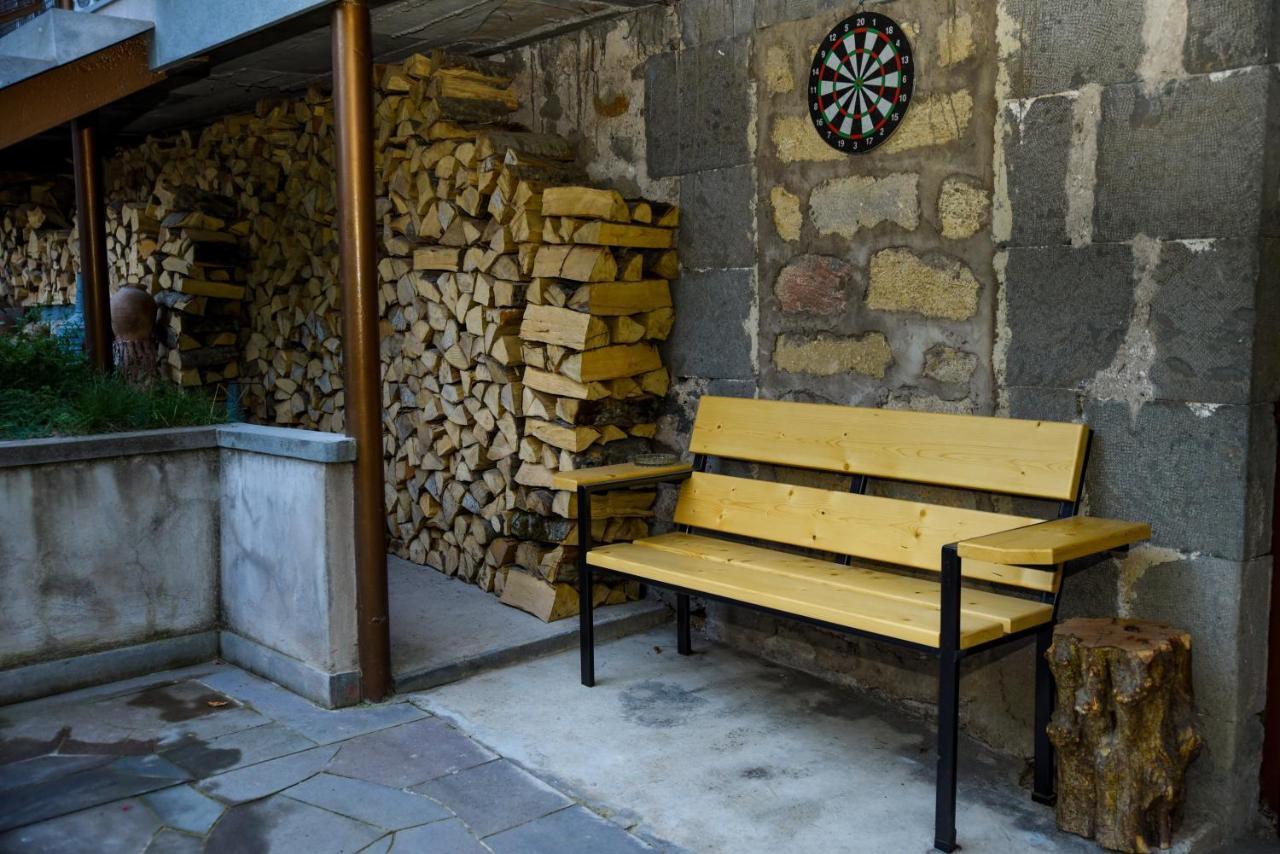 Hayi Tun Guest House Горис Экстерьер фото