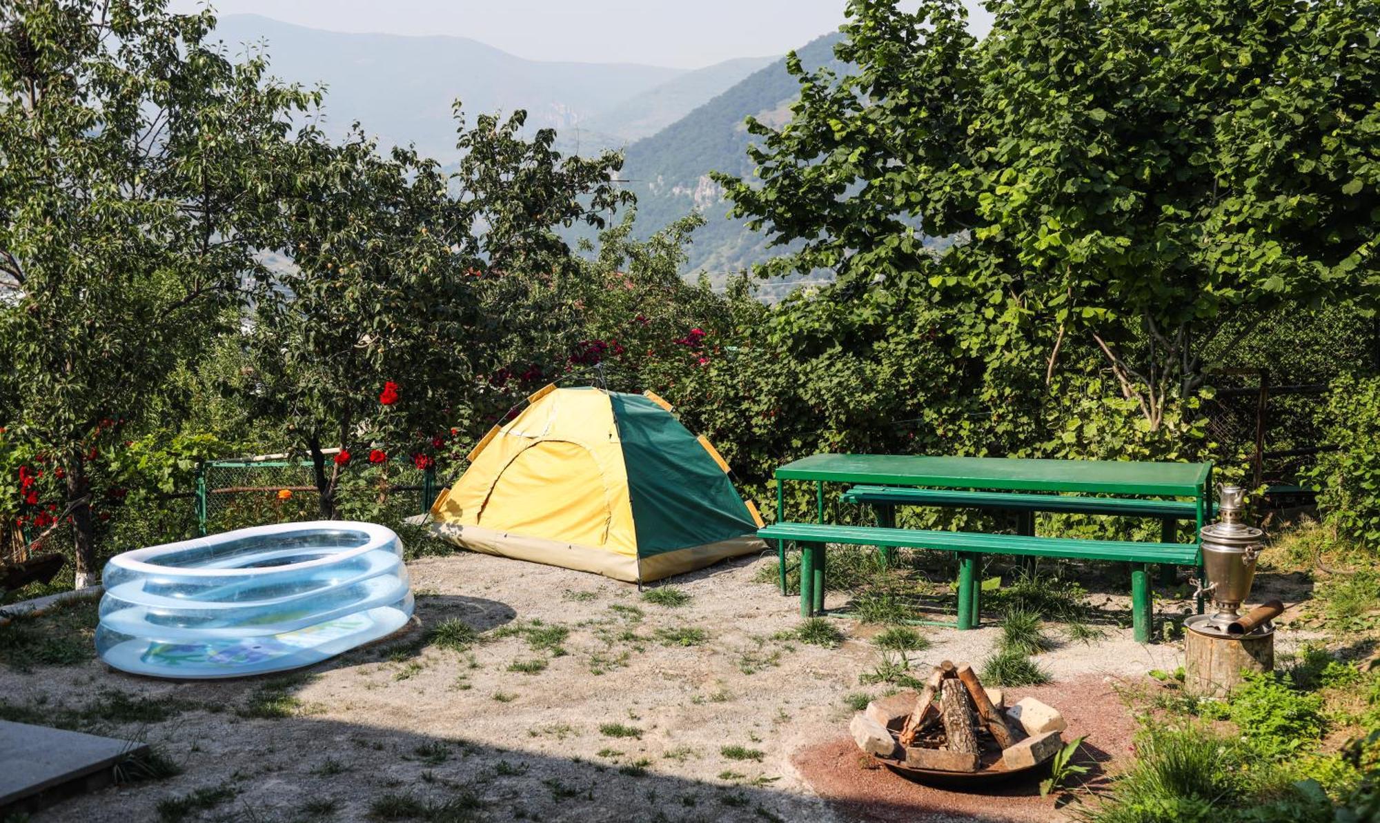 Hayi Tun Guest House Горис Экстерьер фото