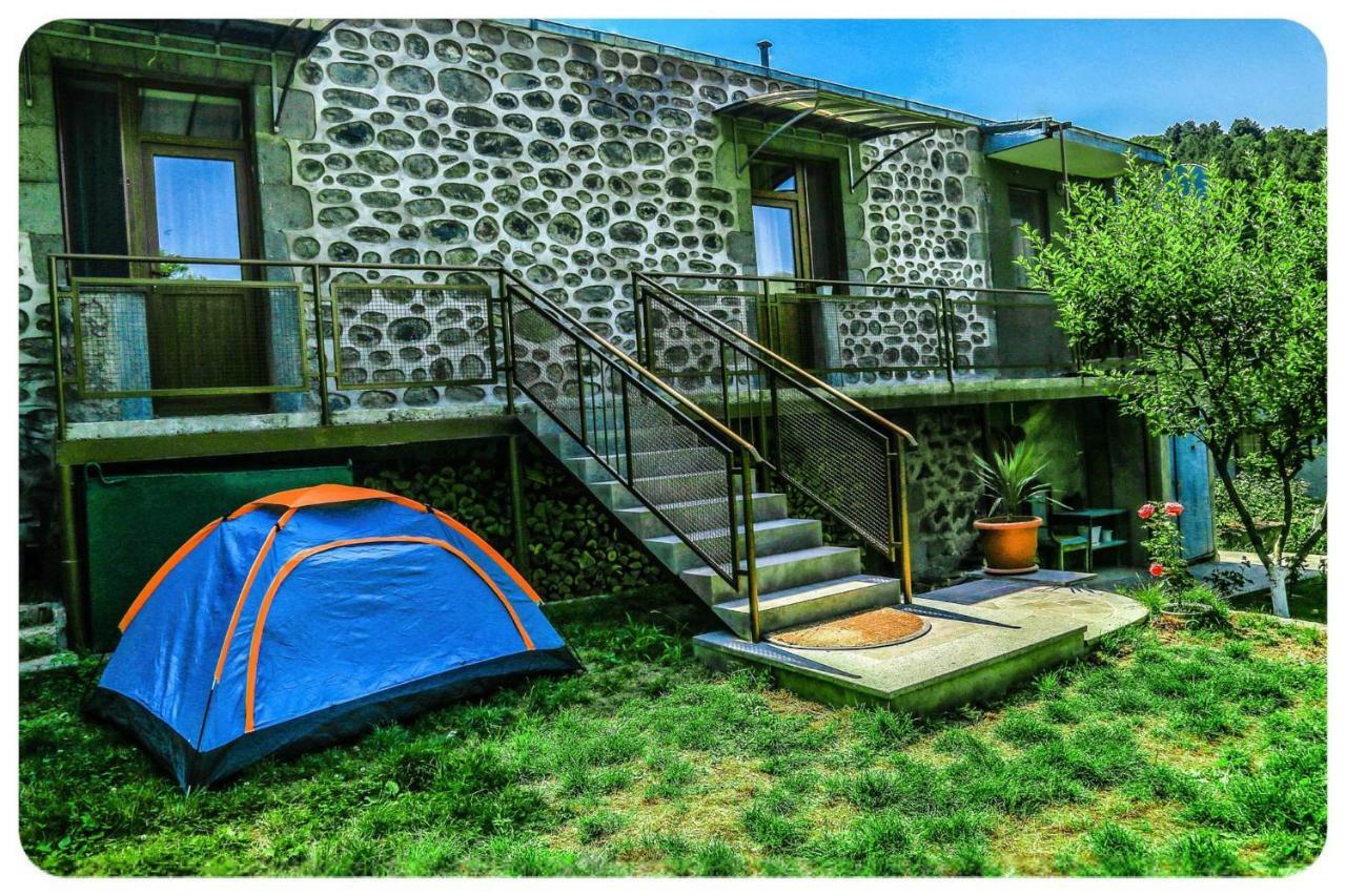 Hayi Tun Guest House Горис Экстерьер фото
